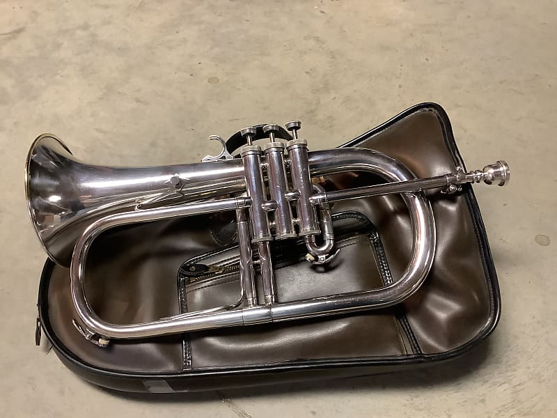 Couesnon Professional Flugelhorn Silver Reverb