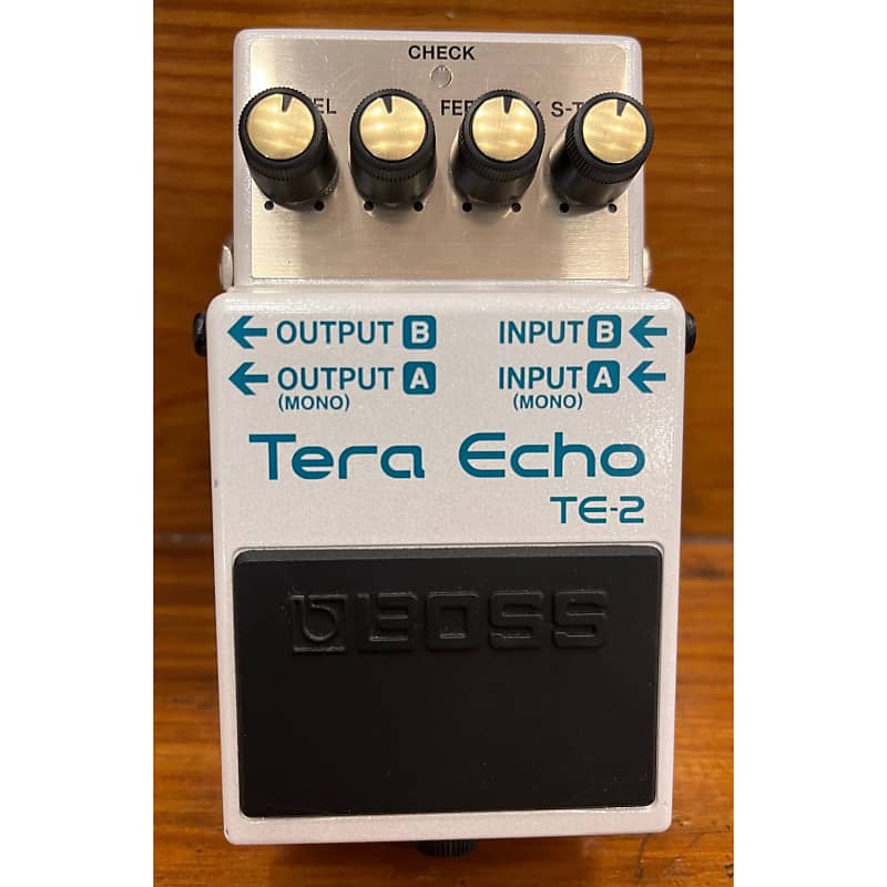 B STOCK BOSS TE2 Tera Echo Reverb