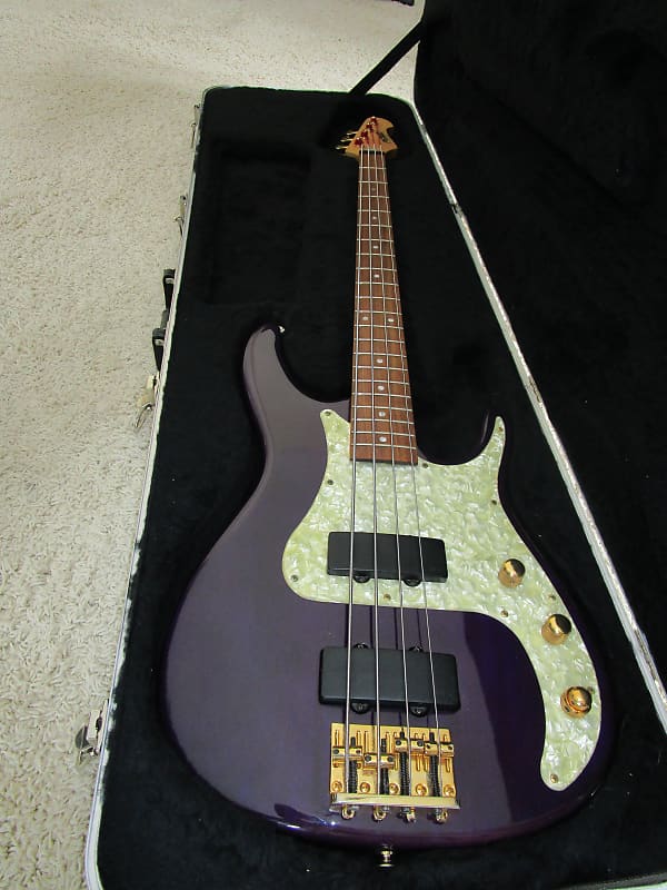 Usa Peavey Axcelerator Plus Bass Guitar Purple Transparent Reverb