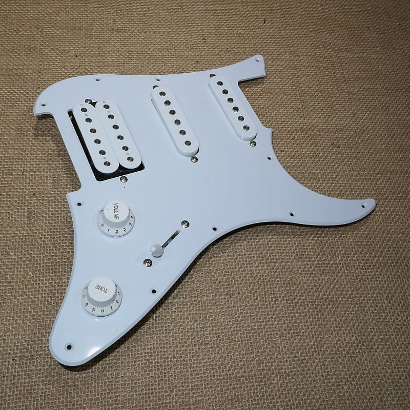 Pickguard Loaded White Genuine Yamaha Pacifica Pac Reverb