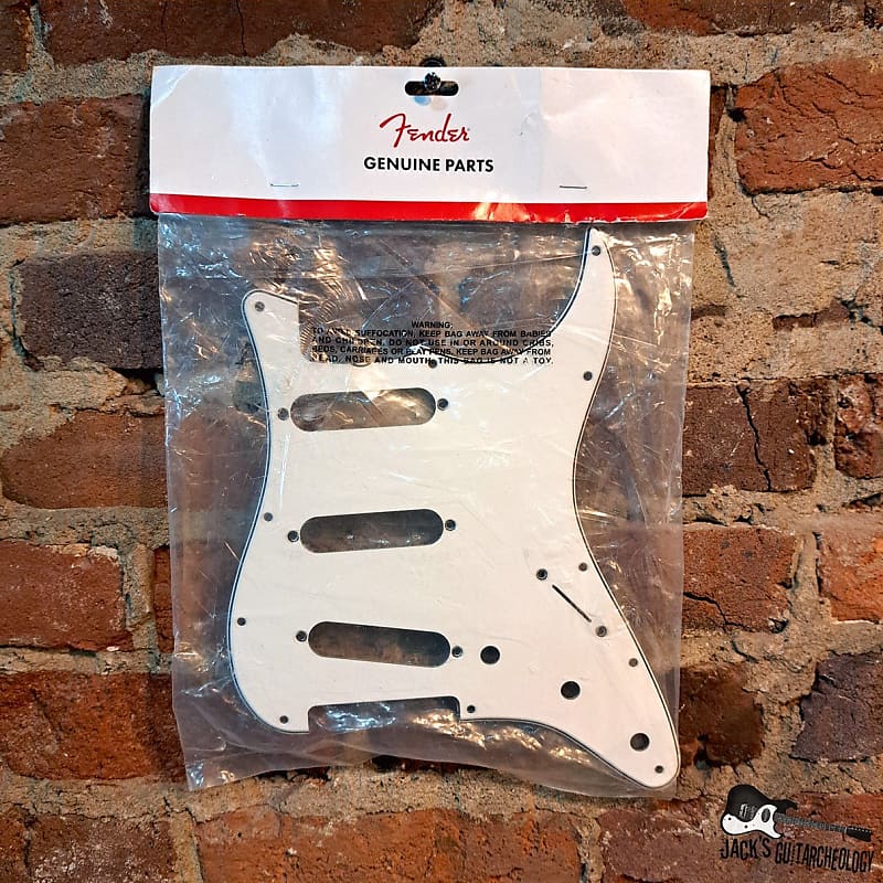 Fender Stratocaster SSS Pickguard 2020s White Reverb UK