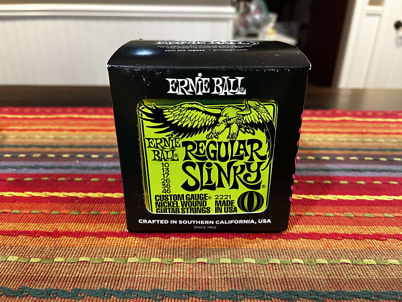 Ernie Ball Regular Slinky New Reverb