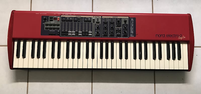 Nord Electro 2 Keyboard 61 Key Reverb