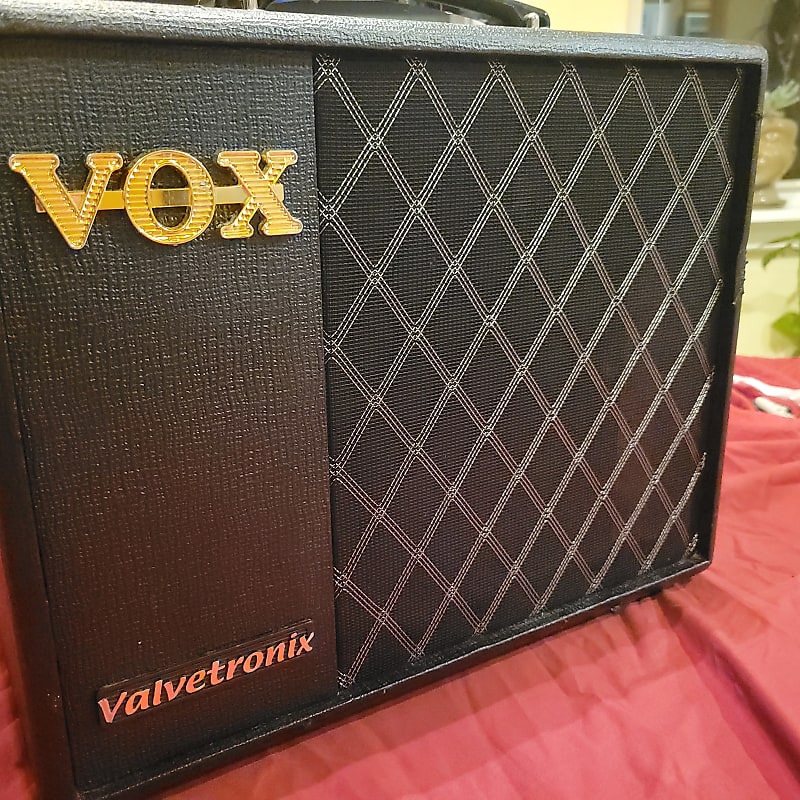 Vox VOX Valvetronix VT20X 20W 1x8 Guitar Modeling Combo Reverb