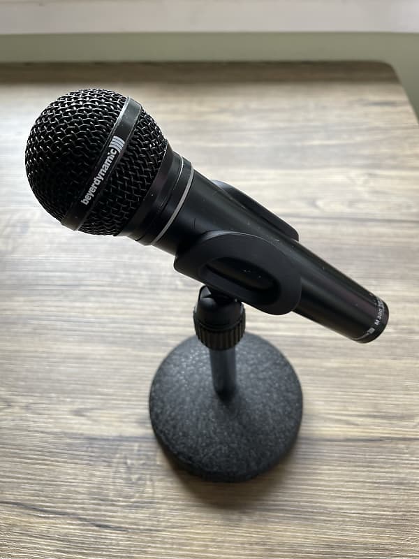 Beyerdynamic M Tg Dynamic Cardioid Microphone Boxed With Reverb