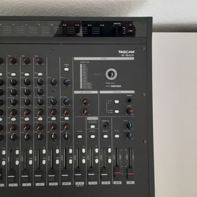 TASCAM M 164UF 16 CHANNEL MIXER WITH EFFECTS Reverb