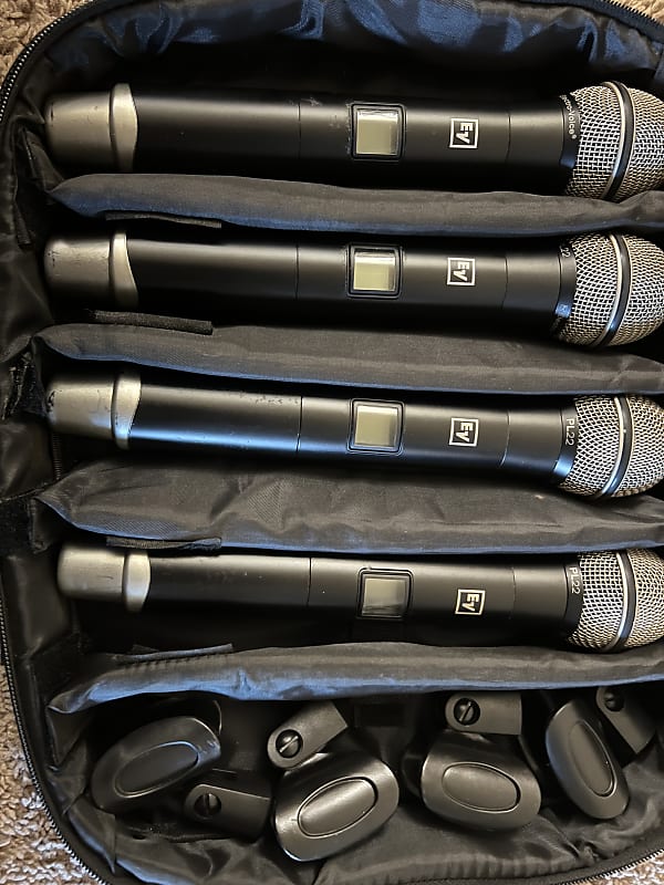 Electro Voice R300 HD Wireless Handheld Microphone System C Reverb