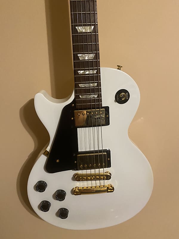 Gibson Les Paul Studio Alpine White Reverb