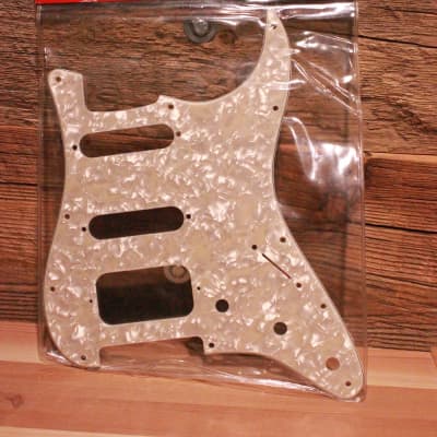 Fender 11 Hole Modern Style Stratocaster H S S Pickguard Reverb