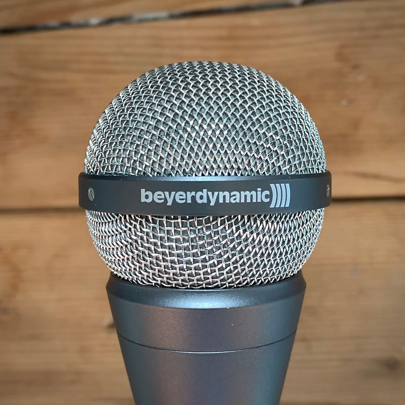 Beyerdynamic TG V90r Ribbon Mic Reverb