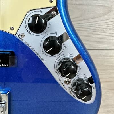 Fender American Ultra Jazz Bass Maple Fingerboard, Cobra Blue image 8