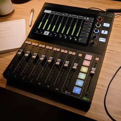 Mackie DLZ Creator Adaptive Digital Mixer with Mix Agent Technology *open *return -perfect condition!! image 2