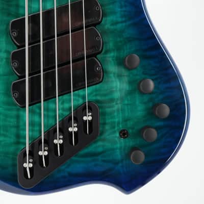 Dingwall Combustion 3X 5-String Multi-Scale Bass - 3-Pickup Quilt Top Whalepoolburst w/Maple Fretboard image 3