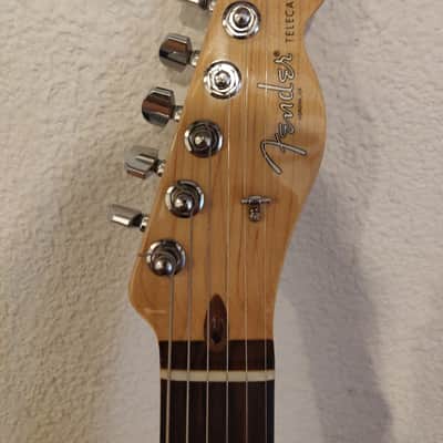 Fender American Professional Telecaster with Rosewood Fretboard 2017 - 2019 - 3-Color Sunburst image 4