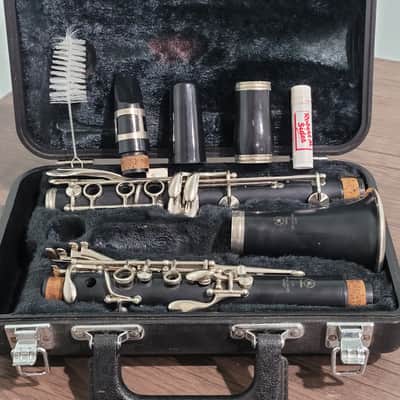 Yamaha YCL-250 Bb Student Clarinet image 1