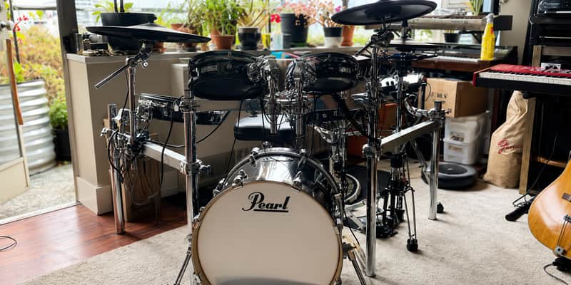 Pearl e/MERGE e/HYBRID Electronic Drum Kit + Eliminator Redline Double Pedal & Hi-Hat Stand