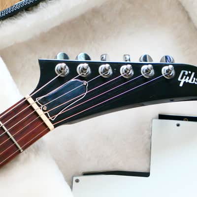 Gibson Explorer 2016T Ebony + Case + pickguards image 4