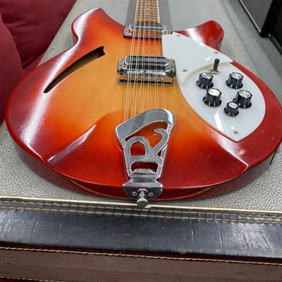 Rickenbacker 330/12 Electric 12-String Guitar 1967 - Fireglo with Original Case image 6