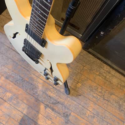 Gibson Gibson ES-335 Showcase Edition 1988 - White image 6