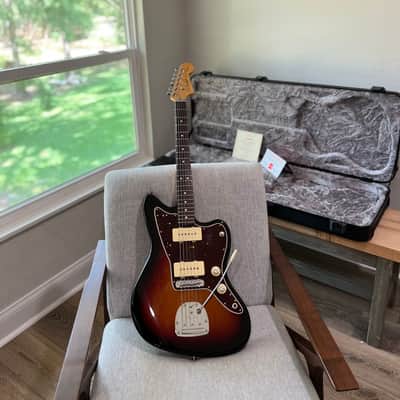 Fender American Professional II Jazzmaster with Rosewood Fretboard 2020 - Present - 3-Color Sunburst image 7