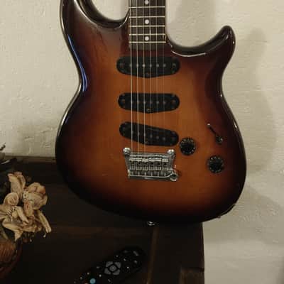 Vintage Made in Japan Yamaha Super Combinator SC 3000 mix SG , LES Paul, Stratocaster 1981 - Sunbrust image 1