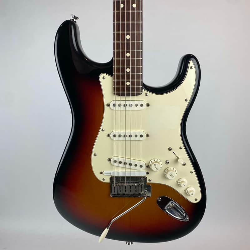Fender VG Strat USA . - Sunburst with Rosewood neck.& Fender hardshell case image 1
