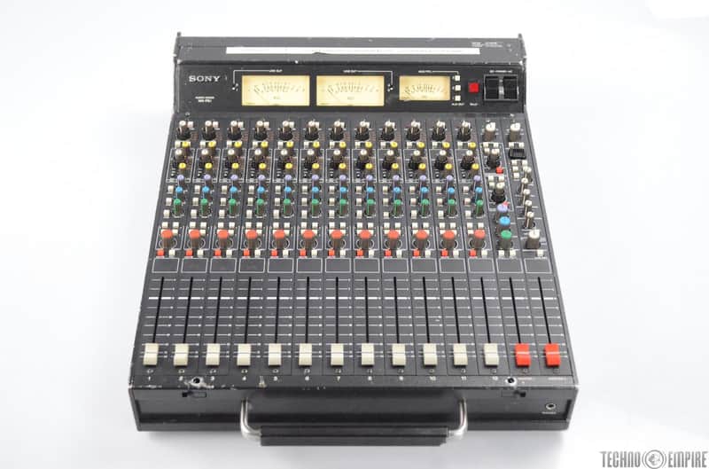 Sony MX-P61 12 Channel Mixing Console Mixer w/ Case & Lid MXP61