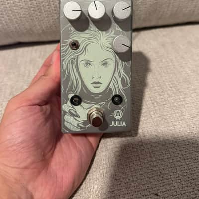 Walrus Audio Julia Chorus / Vibrato V2 Limited Edition - Platinum Series 2021 - Platinum image 1