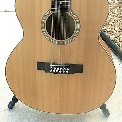 Guild F2512 e jumbo acoustic 12 string image 1