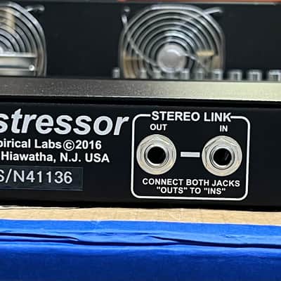 Empirical Labs  Distressor EL8X-S Distressor Pair British Mode Sequential Serial image 7