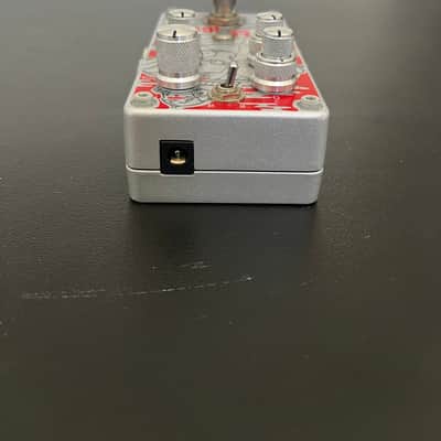DigiTech Dirty Robot Synth Pedal 2010s - Graphic image 4