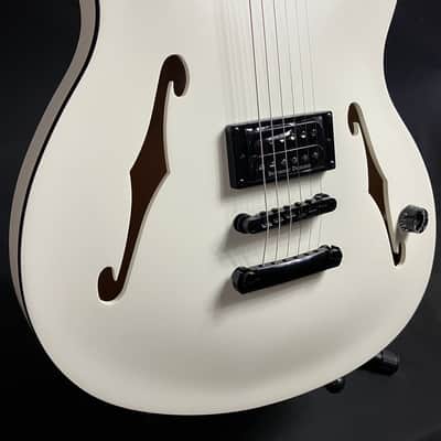 Fender Tom DeLonge Starcaster Semi-Hollow Electric Guitar Satin Olympic White Finish image 6