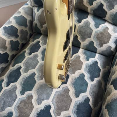LEFT HANDED YAMAHA BB1600 BASS GUITAR image 11