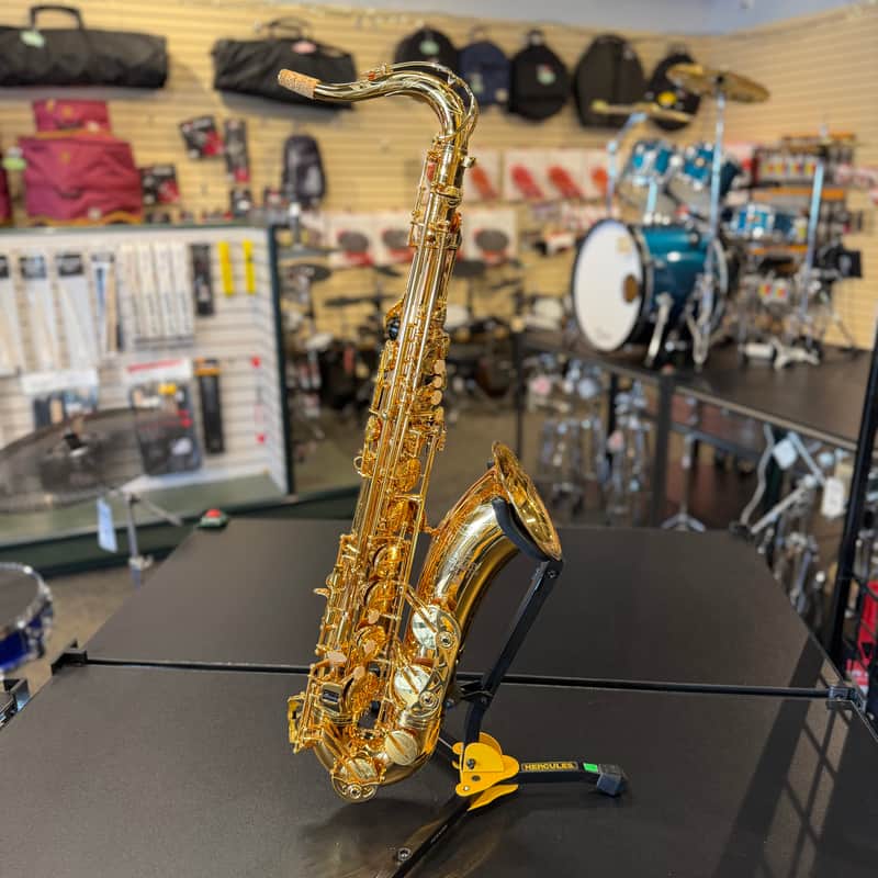 Buffet Crampon BC8402-1-0 2022 Tenor Sax Gold Lacquer and Engraved image 1