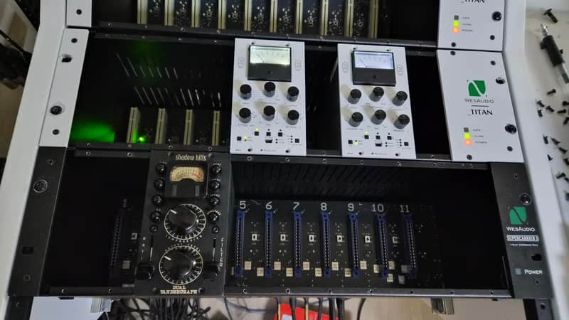 WesAudio Titan 10-Slot Powered ng500 / 500 Series Rack 2010s - Black image 1