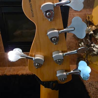 Fender Roscoe Beck Artist Series Signature Bass V 1995 - 2006 - Teal Green image 4