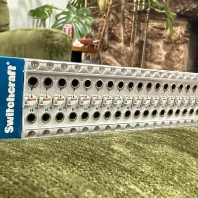 Switchcraft StudioPatch Series 9625 96-Point TT-DB25 Patchbay 2010s - Blue imagen 3