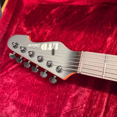 2025 ESP LTD SN-1000 EverTune - Charcoal Metallic Satin w/ Hard Case Bild 6