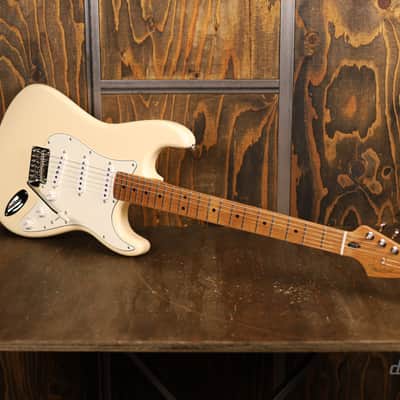 Fender Limited Edition Player II Stratocaster Roasted Maple Olympic White image 8