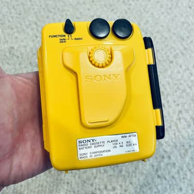[Rare Box] Sony WM-AF59 Walkman Cassette Player, Beautiful Yellow, Working ! image 10