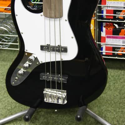 Johnson left handed fretless bass guitar in black image 5