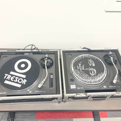 Pair Technics SL-1200MK2 Black With Hard Cases image 4