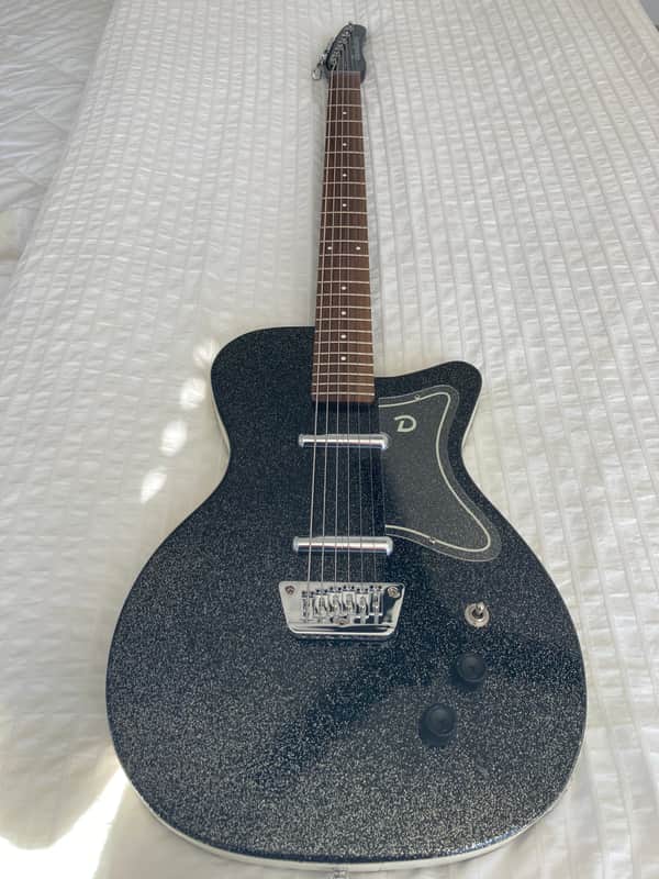 Danelectro '56 Baritone 2009 - Black Metalflake