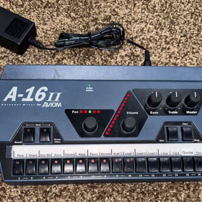 Aviom A-16II Personal Mixers w/ A-Net Hub, Set of 7 image 2