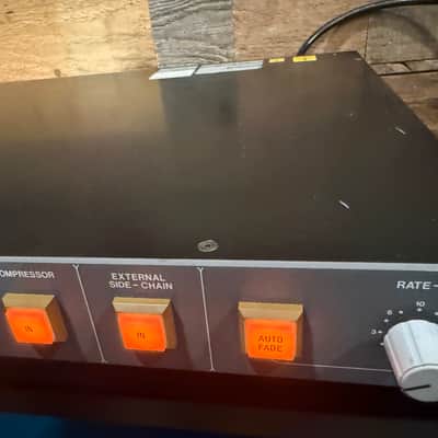 Solid State Logic Logic FX G384 Dual Channel Compressor 1993 - 2003 - Black image 5