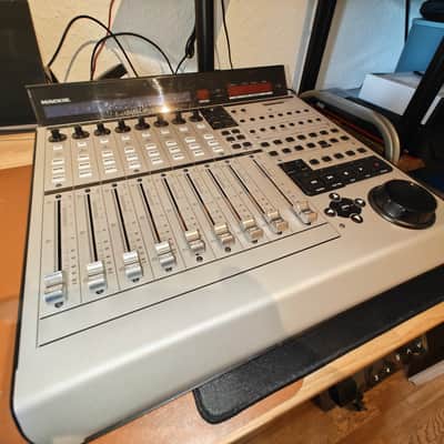 Mackie MCU Pro Universal DAW Control Surface 2008 - Present - Gray image 5
