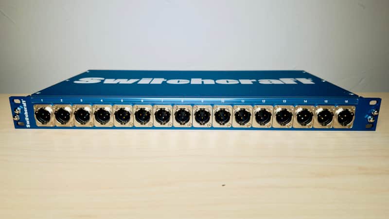 Switchcraft PT16MX2DB25 1RU XLR-to-DB25 Pass-Through Panel image 1