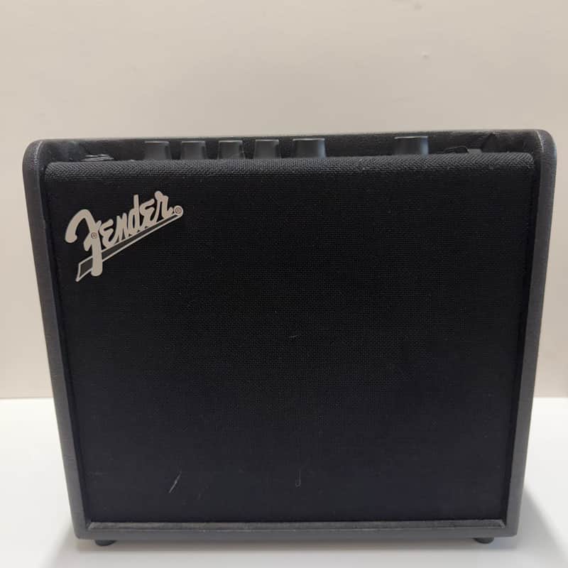 Fender Mustang LT25 25-Watt 1x8" Digital Modeling Guitar Combo 2019 - Present - Black image 1