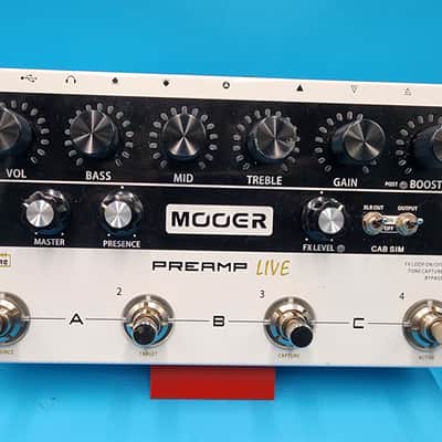 Mooer Preamp LIVE Guitar Effect Modeling Pedal 12 Channel Amp Cab Sim IR Bass image 2