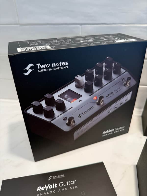 Two Notes ReVolt Guitar